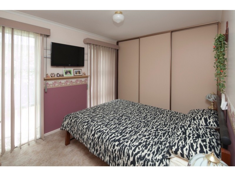 10 Deanswood Rd, Hampton Park VIC 3976