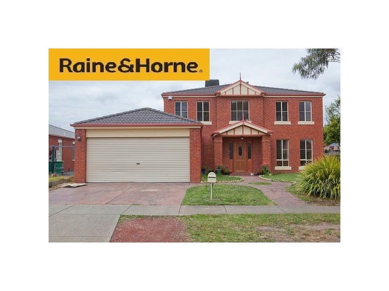 17 Hampshire Drive, Narre Warren South VIC 3805