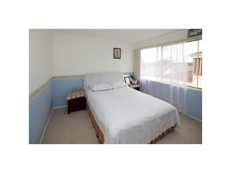 17 Hampshire Drive, Narre Warren South VIC 3805