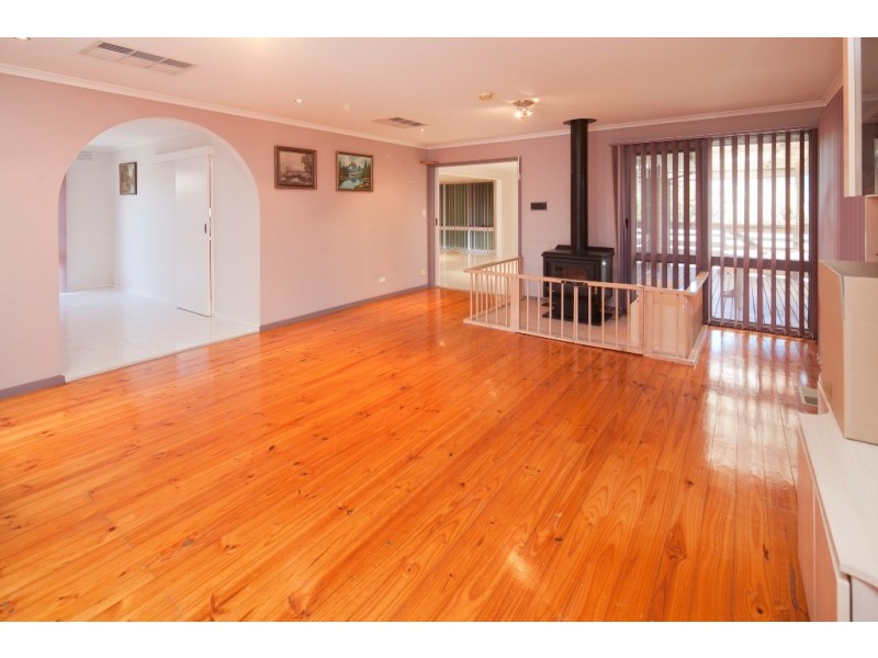 20 Corio Dr, Springvale South VIC 3172