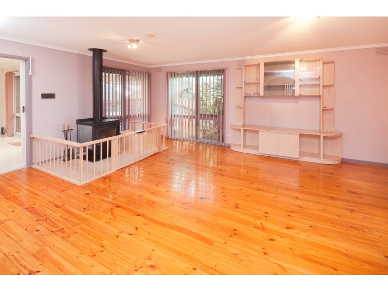 20 Corio Dr, Springvale South VIC 3172