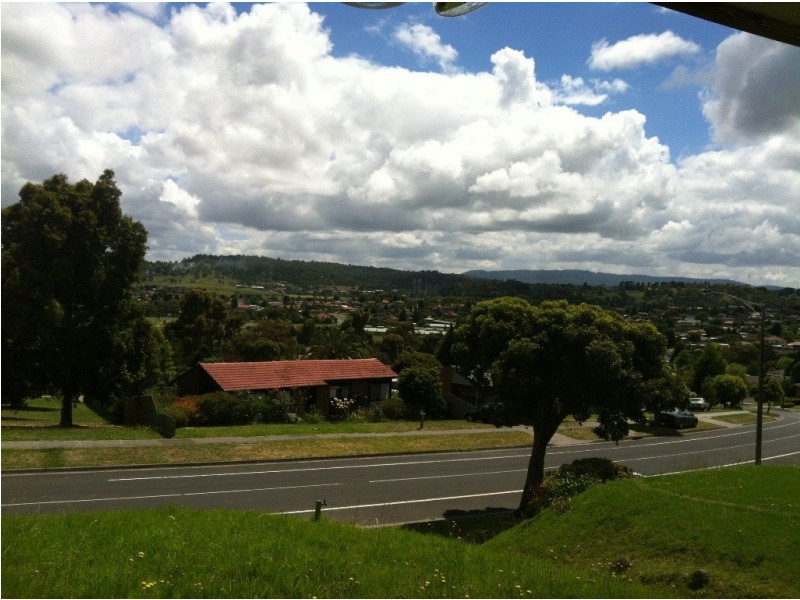 34 Scotsburn Way, Endeavour Hills VIC 3802