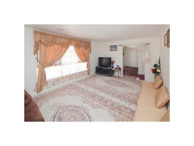 30 Betula Street, Doveton VIC 3177