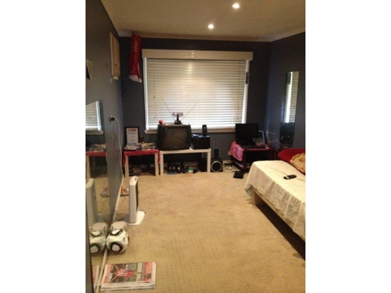 30 Hillside avenue, Dandenong North VIC 3175