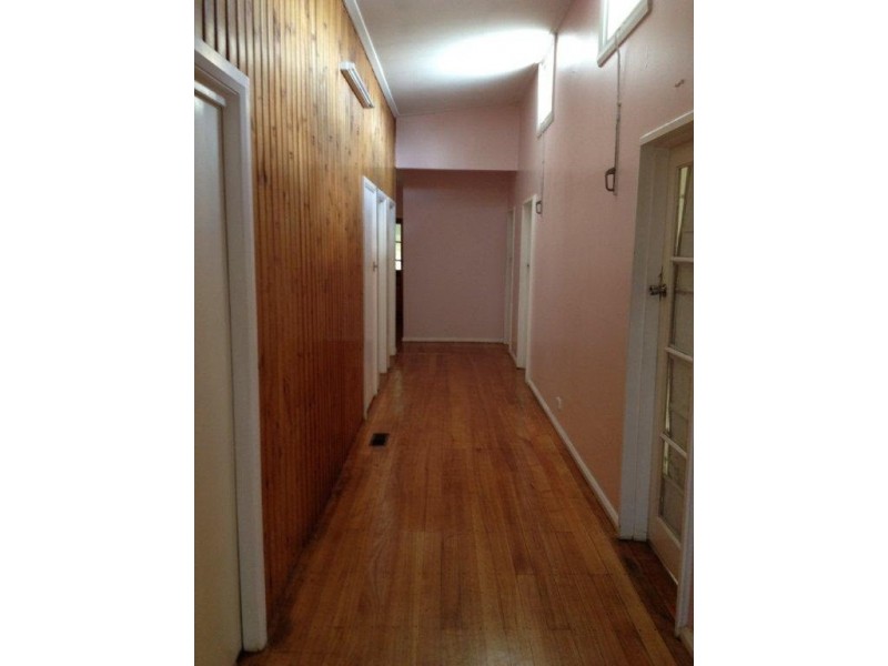 30 Hillside avenue, Dandenong North VIC 3175