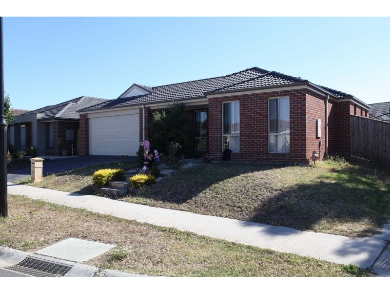 37 Silver Wattle Drive, Lyndhurst VIC 3975