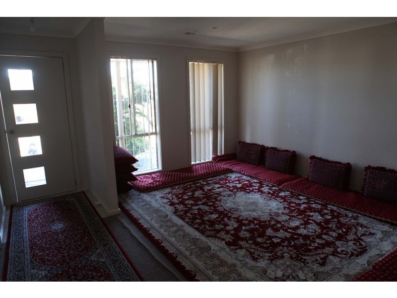 37 Silver Wattle Drive, Lyndhurst VIC 3975