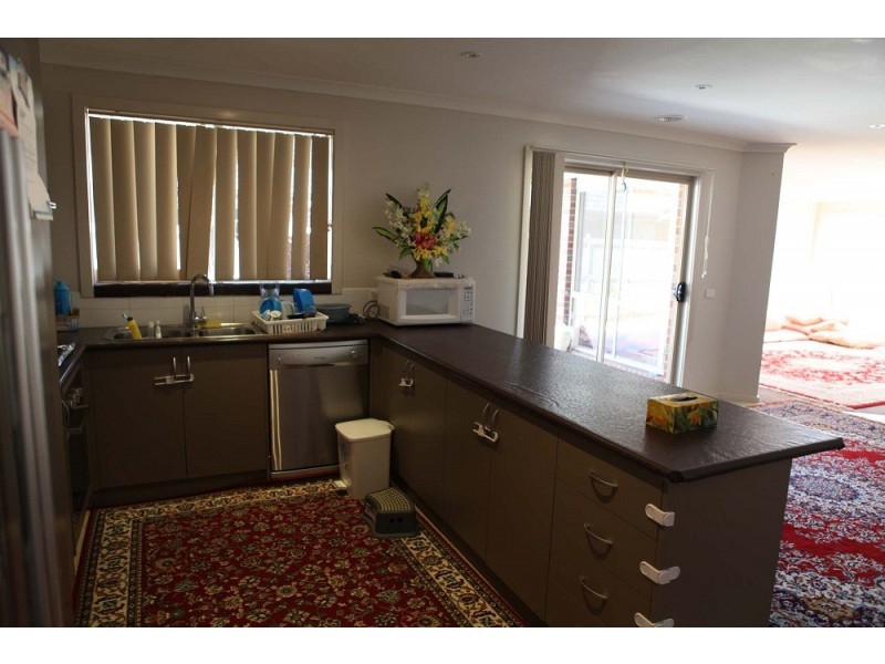 37 Silver Wattle Drive, Lyndhurst VIC 3975