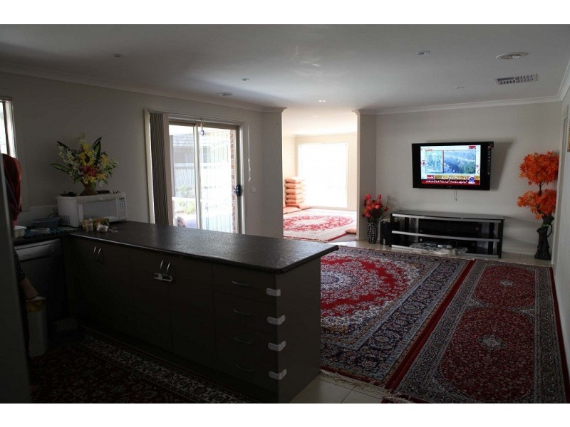 37 Silver Wattle Drive, Lyndhurst VIC 3975