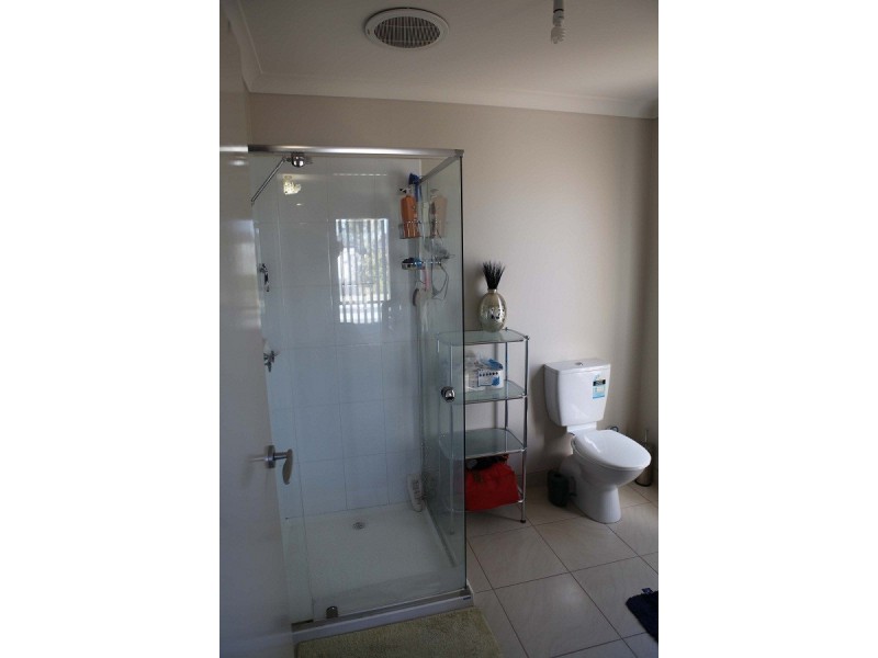 37 Silver Wattle Drive, Lyndhurst VIC 3975