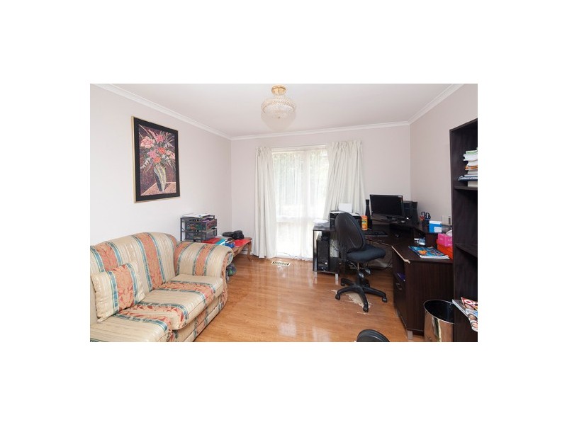 6 Lauriston Drive, Endeavour Hills VIC 3802