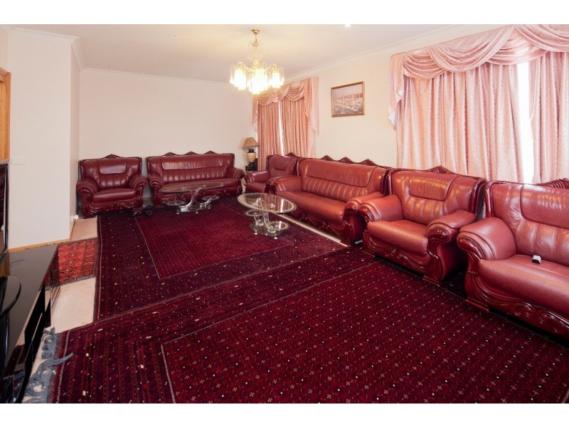 18 Legend Court, Hallam VIC 3803