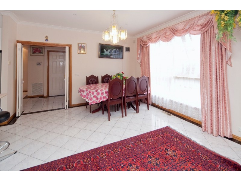 18 Legend Court, Hallam VIC 3803