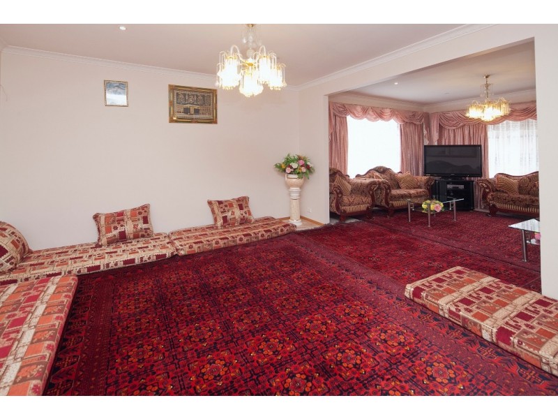 18 Legend Court, Hallam VIC 3803