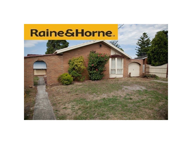 16 Valerie Drive, Cranbourne VIC 3977