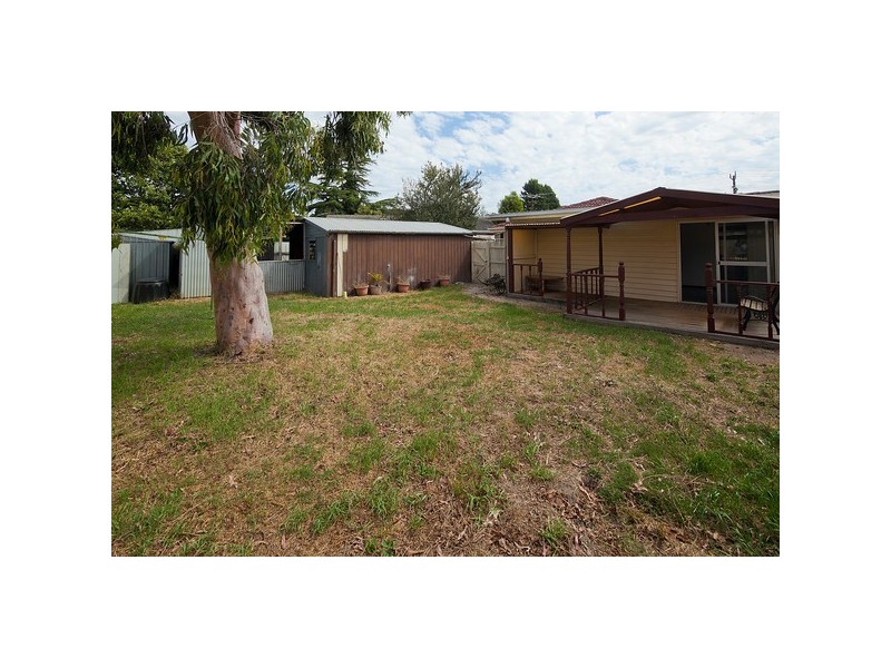 16 Valerie Drive, Cranbourne VIC 3977