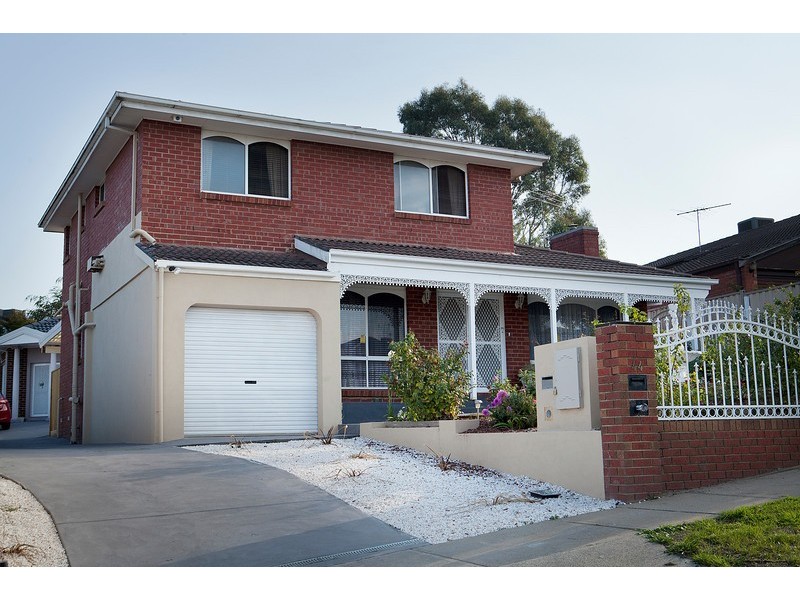 44 David Collins Drive, Endeavour Hills VIC 3802