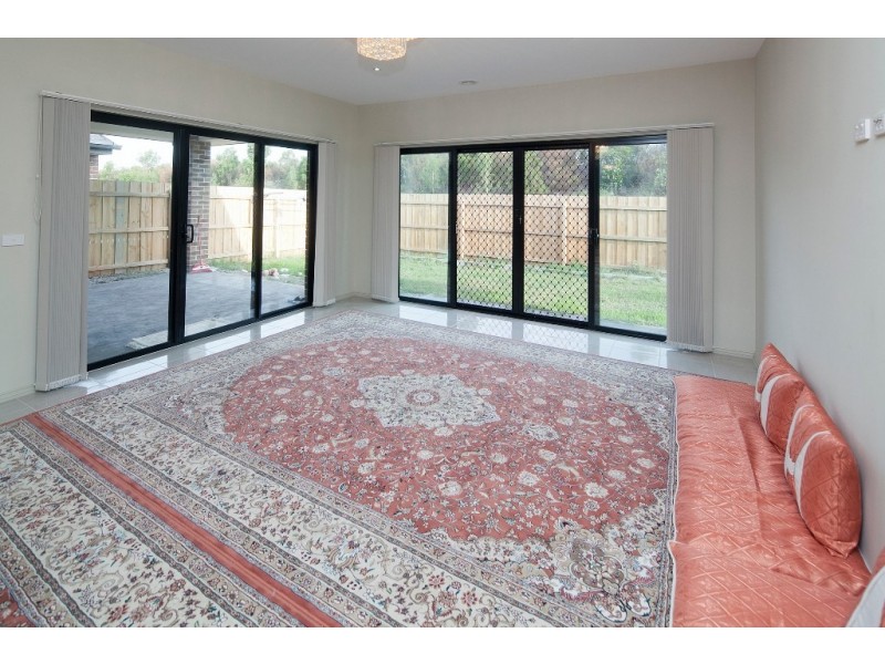 68 Kyla Ave, Dandenong VIC 3175