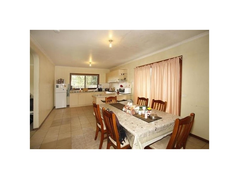 1 and 2/2 Narre Warren – Cranbourne Rd, Narre Warren VIC 3805