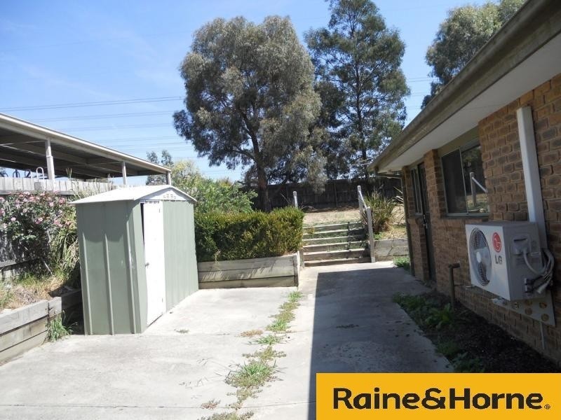 10 Terrapin Dr, Narre Warren South VIC 3805