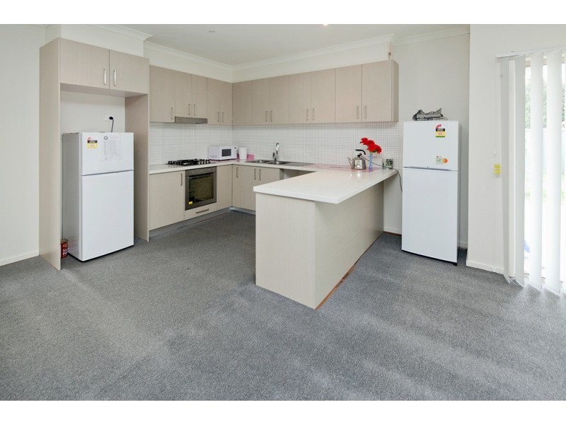 3/12 Prunus Gr, Doveton VIC 3177