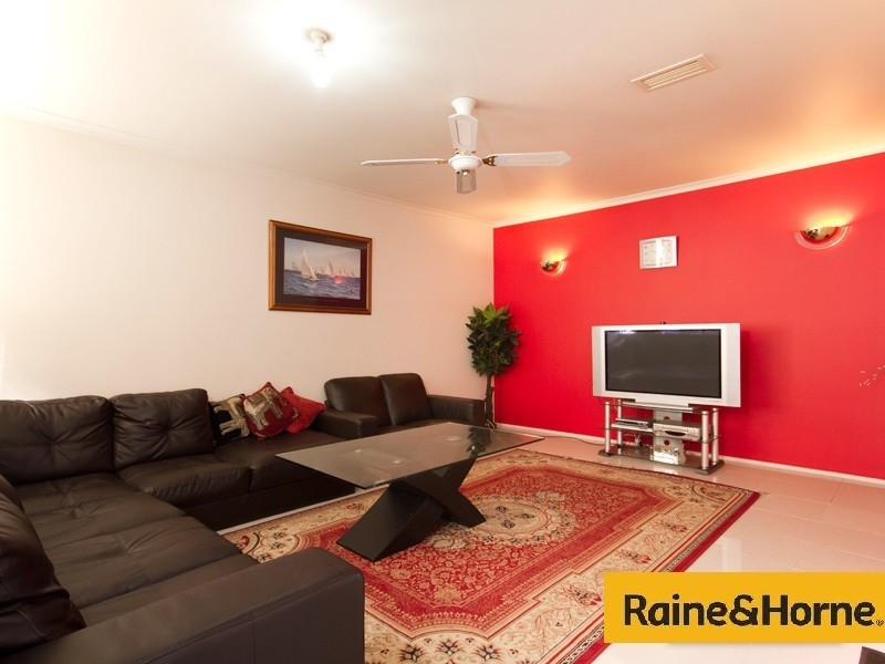 15 Valley View Rise, Hampton Park VIC 3976