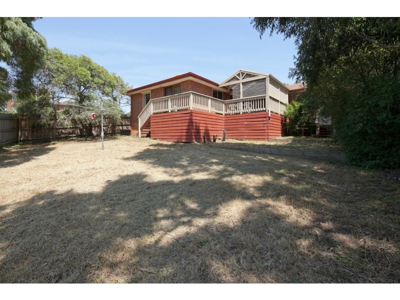 94 John Fawkner Dr, Endeavour Hills VIC 3802