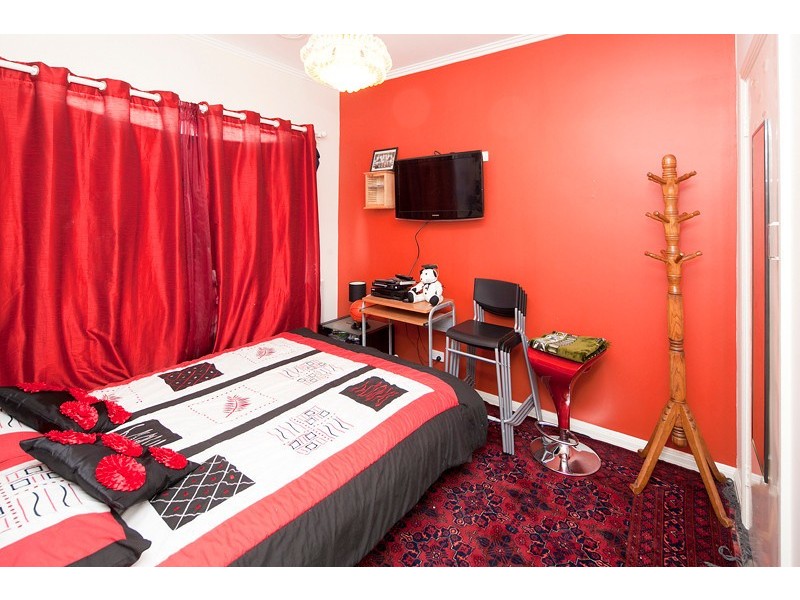 27 Oswald St, Dandenong VIC 3175