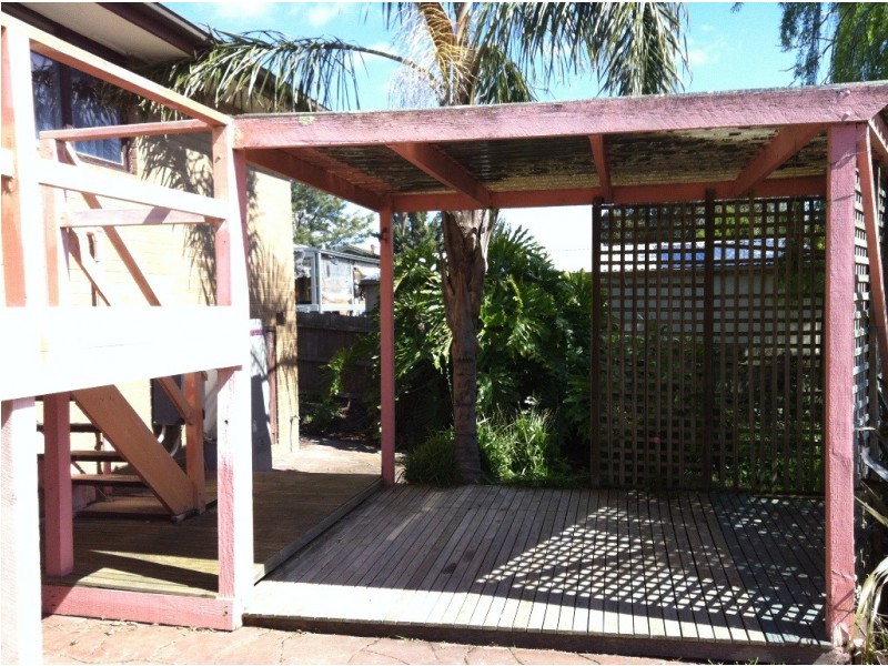 9 Monteith Cr, Endeavour Hills VIC 3802