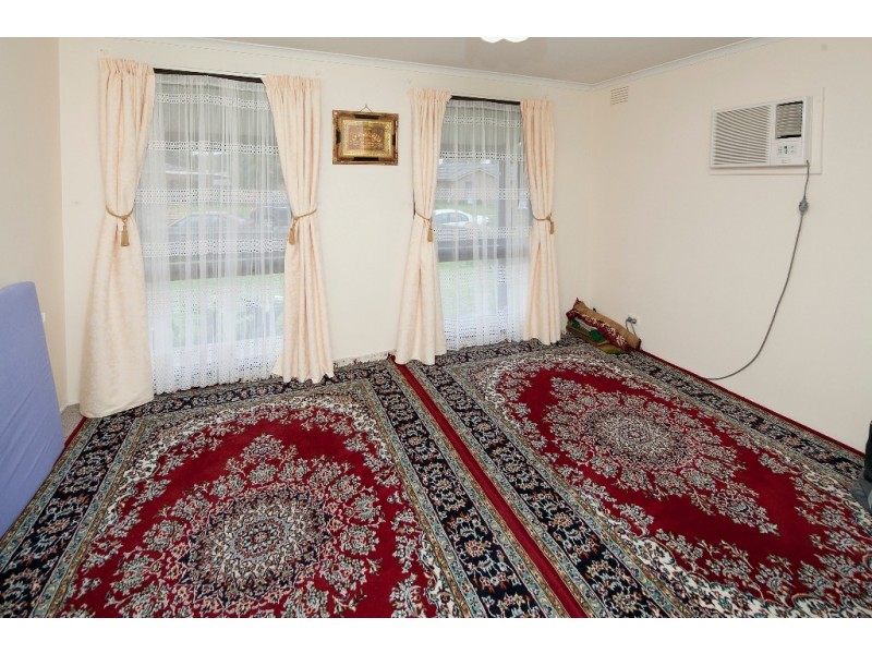 17 Millswyn Ave, Hampton Park VIC 3976