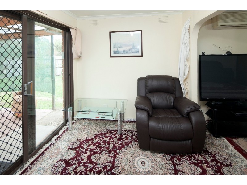 17 Millswyn Ave, Hampton Park VIC 3976