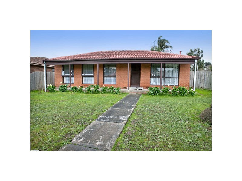 17 Millswyn Ave, Hampton Park VIC 3976