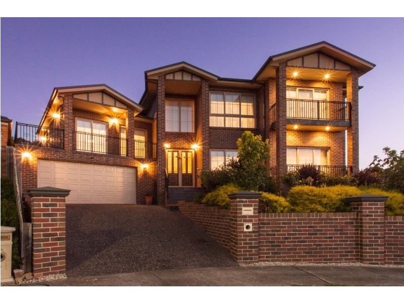 6 Blue Wren Place, Berwick VIC 3806