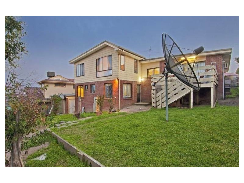 39 John Edgcumbe Way, Endeavour Hills VIC 3802