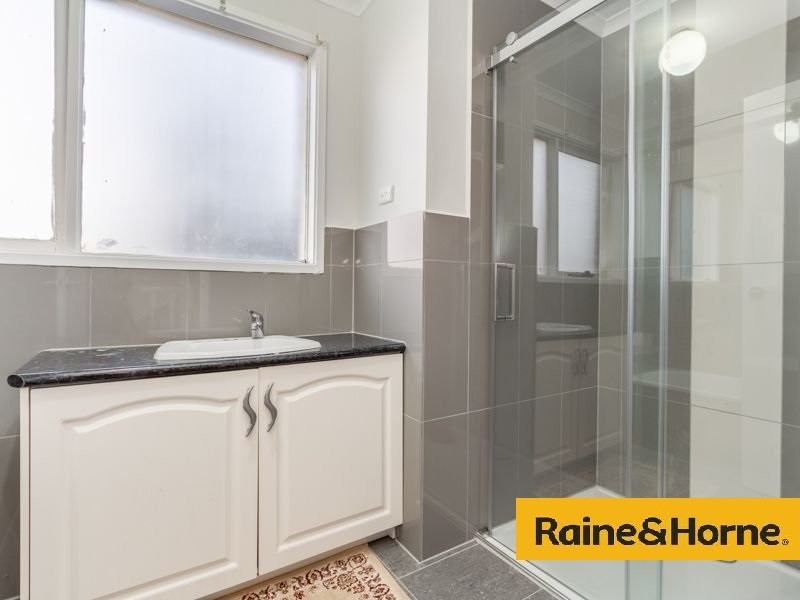 11 Lawson Way, Endeavour Hills VIC 3802