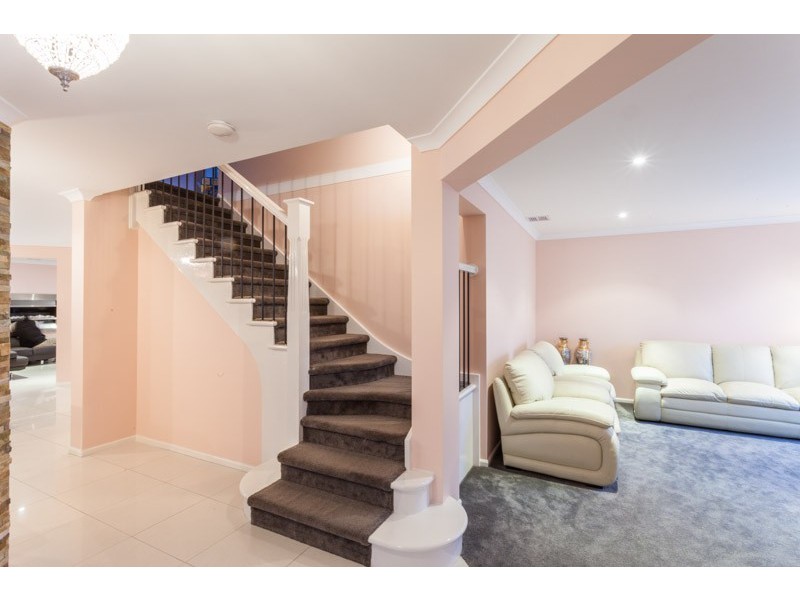 9 Fitzgerald Road, Hallam VIC 3803