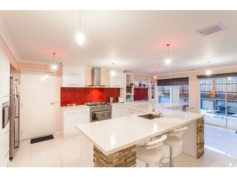 9 Fitzgerald Road, Hallam VIC 3803