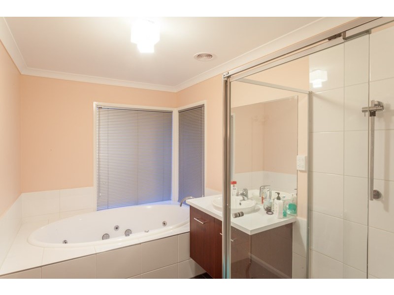 9 Fitzgerald Road, Hallam VIC 3803