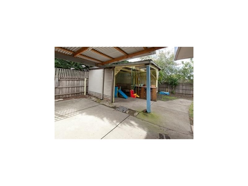 2 Lewisham Close, Hampton Park VIC 3976