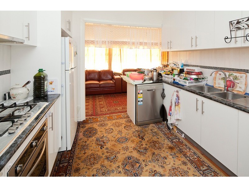 27 Oswald Street, Dandenong VIC 3175