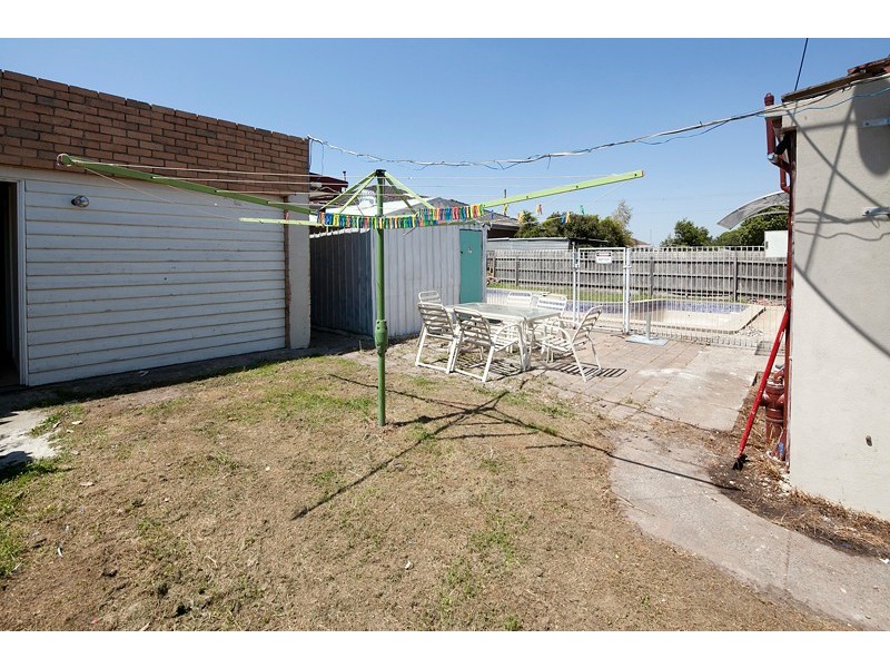 27 Oswald Street, Dandenong VIC 3175