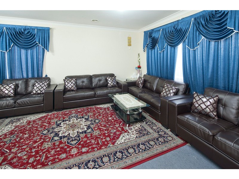 2 The Estuary, Hallam VIC 3803