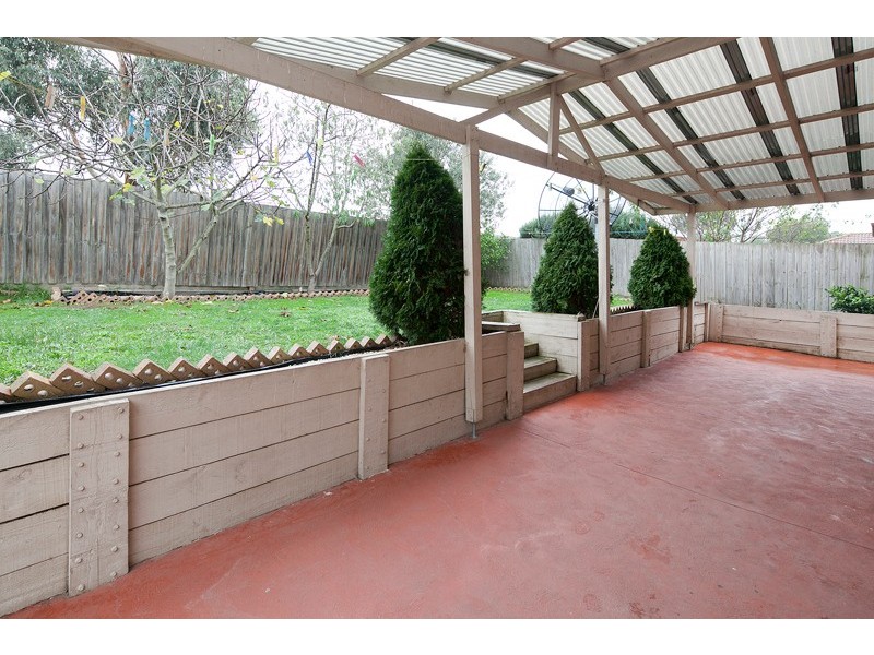 2 The Estuary, Hallam VIC 3803