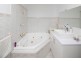 5 Naila Cl, Endeavour Hills VIC 3802
