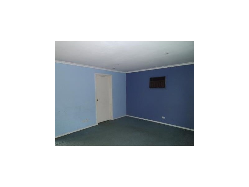 35 Amalfi Drive, Endeavour Hills VIC 3802