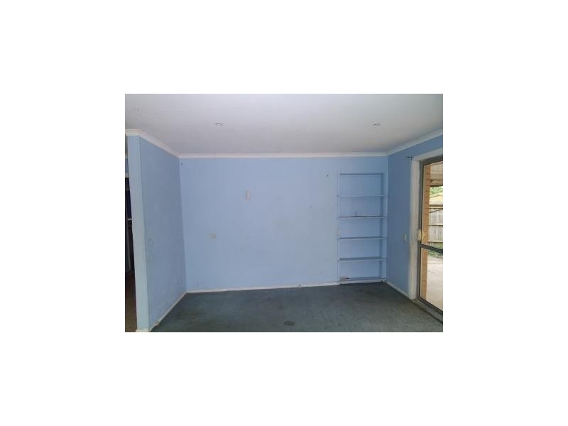 35 Amalfi Drive, Endeavour Hills VIC 3802