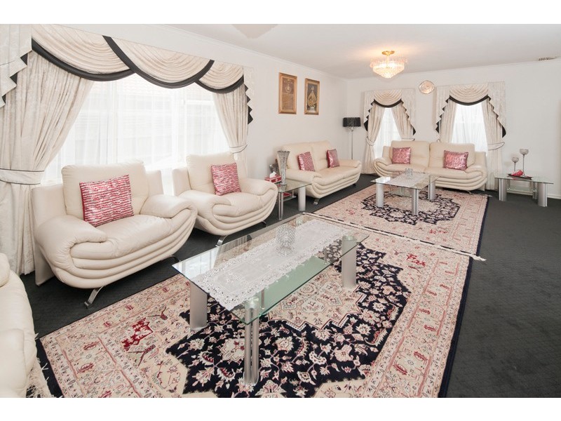 2 Minett Court, Narre Warren VIC 3805