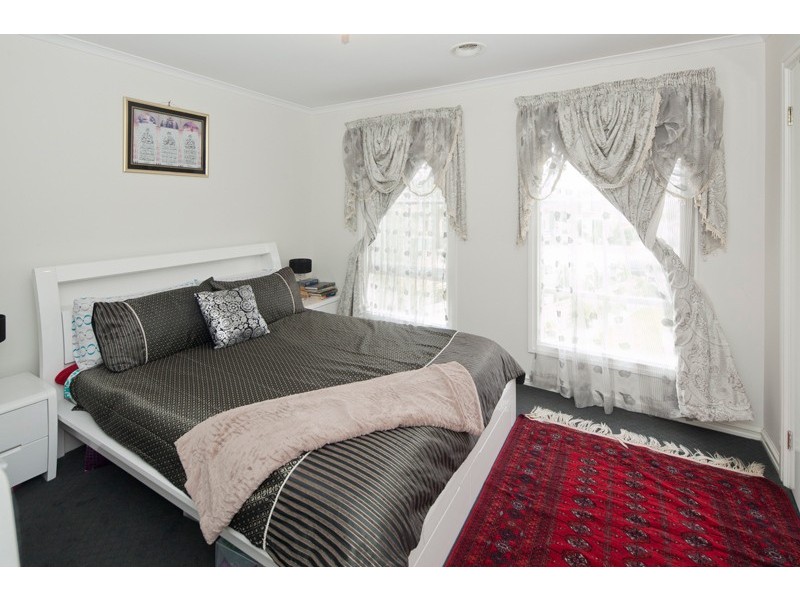 2 Minett Court, Narre Warren VIC 3805