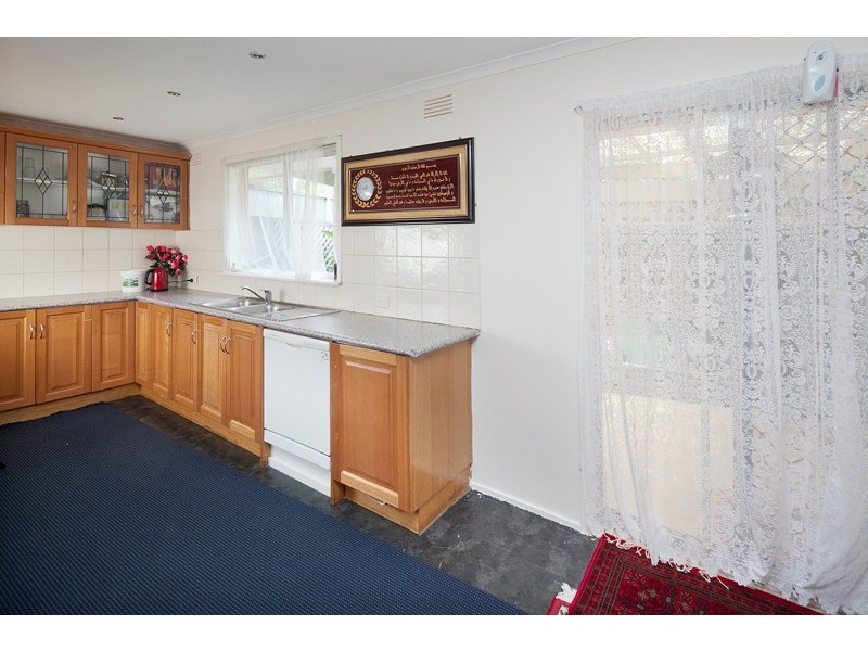 16 Thompson Court, Endeavour Hills VIC 3802