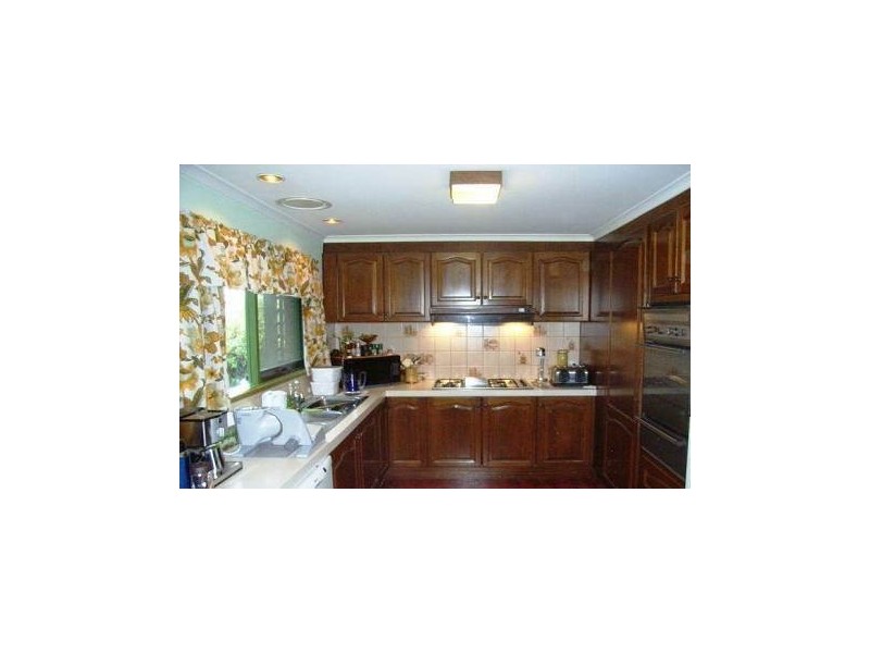 9 Heathcote Court, Endeavour Hills VIC 3802